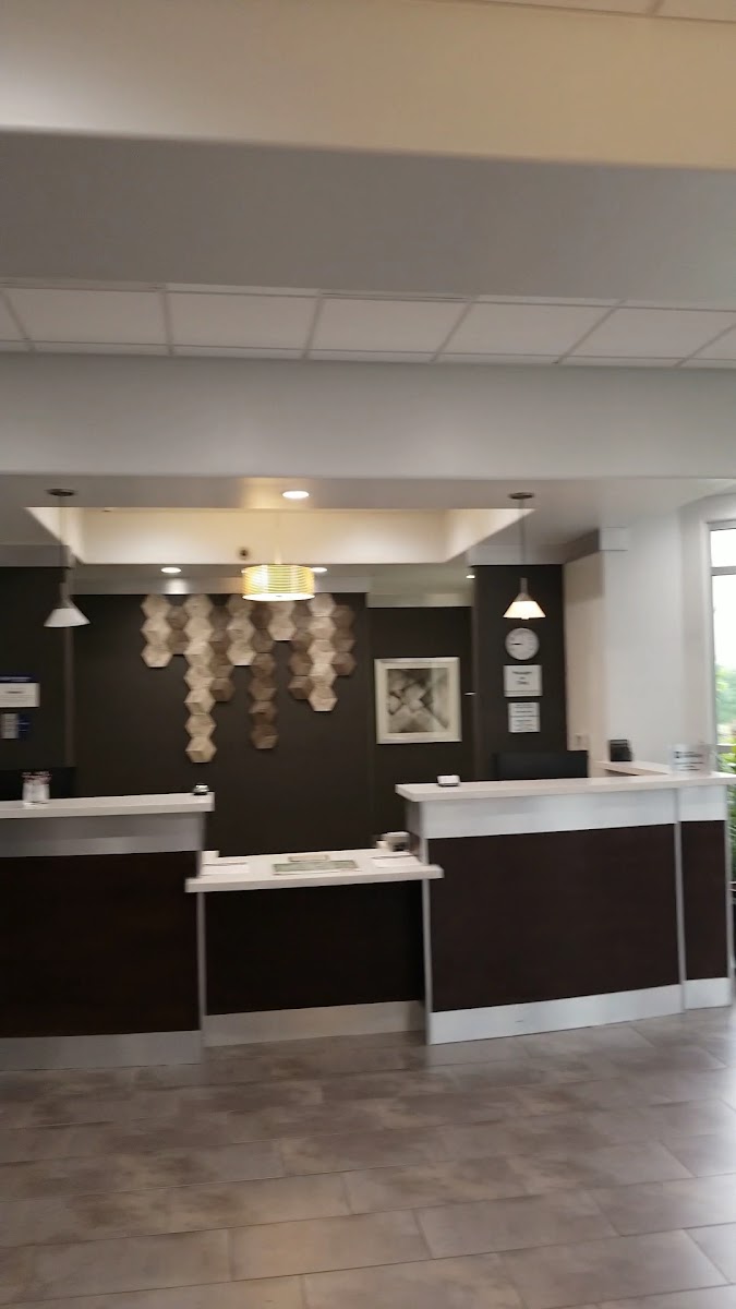 Best Western Plus Roland Inn & Suites photo 2