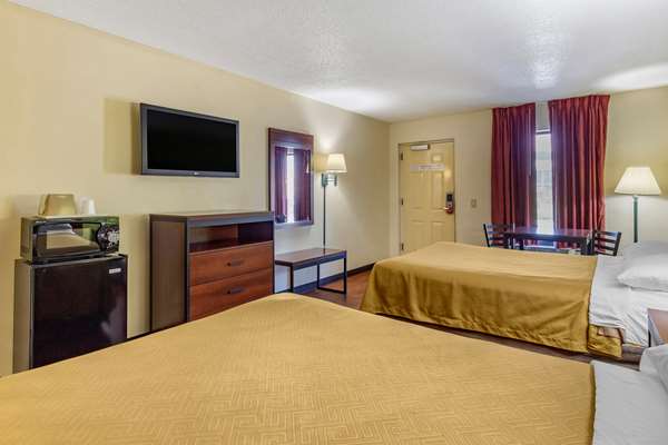 Econo Lodge Fayetteville I-95 photo 3