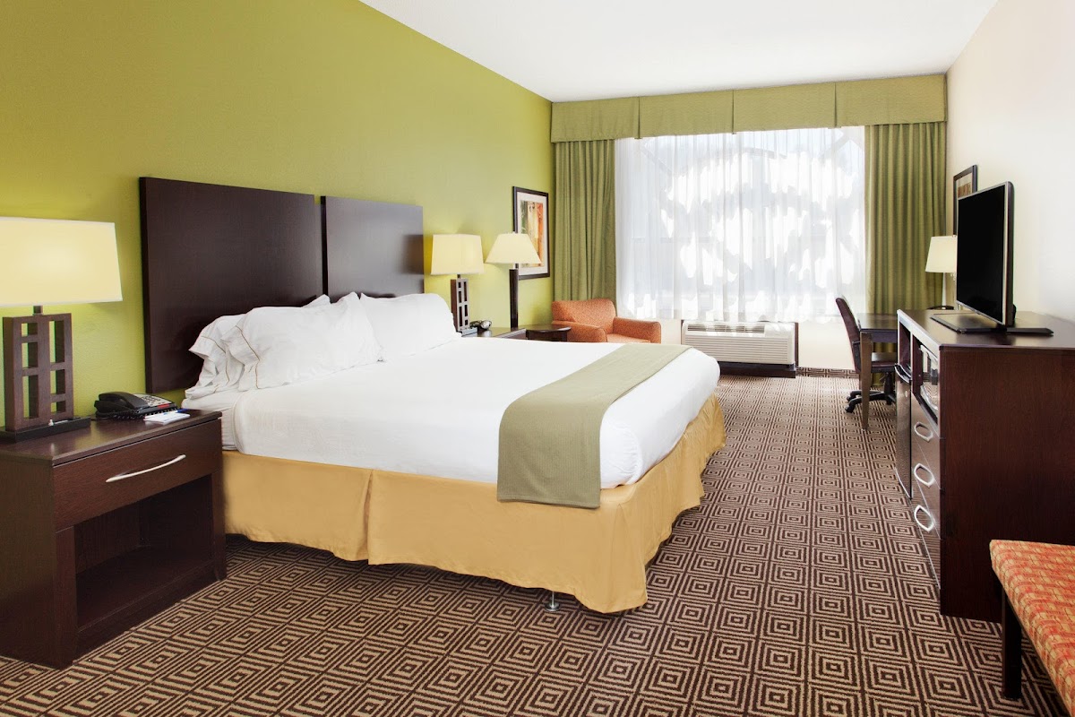 Holiday Inn Express & Suites Rome by IHG photo 2
