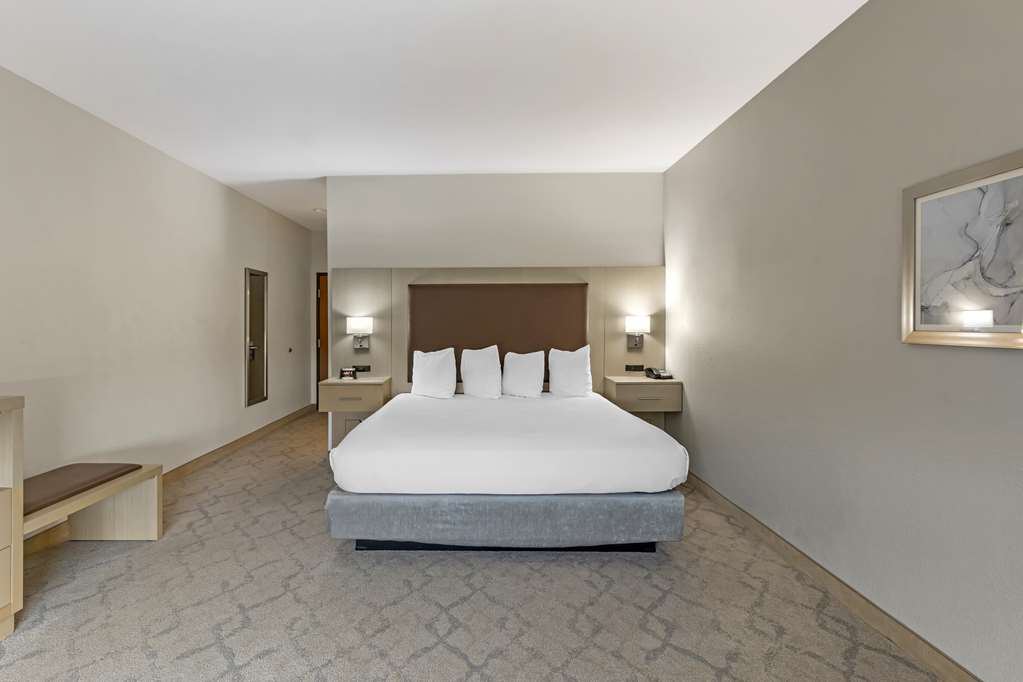 Best Western Plus Chickasha Inn photo 2