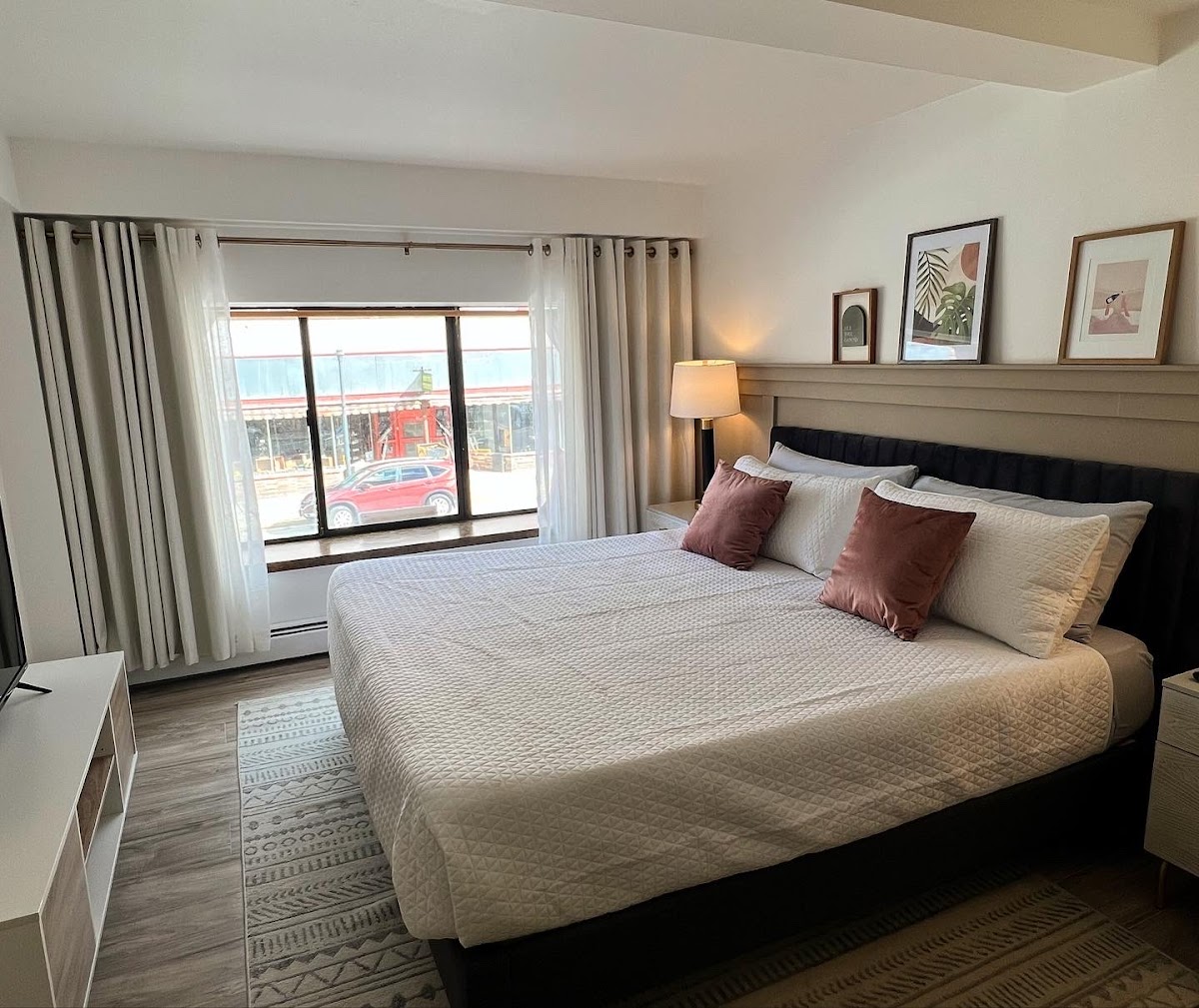The Brooks Hotel photo 2