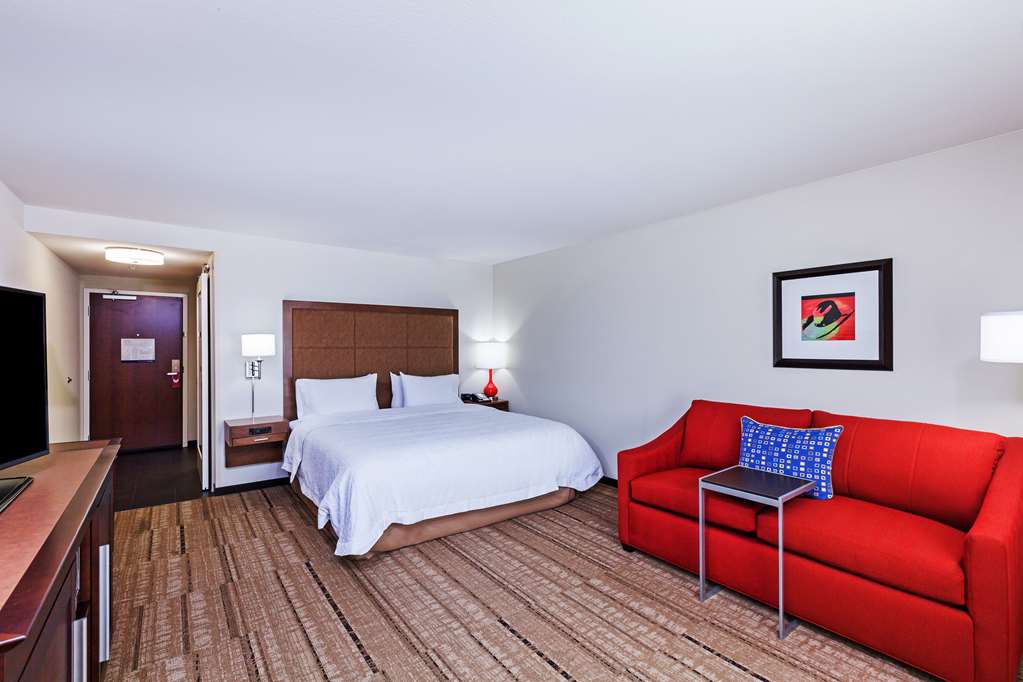 Hampton Inn & Suites Houston I-10 West Park Row photo 3