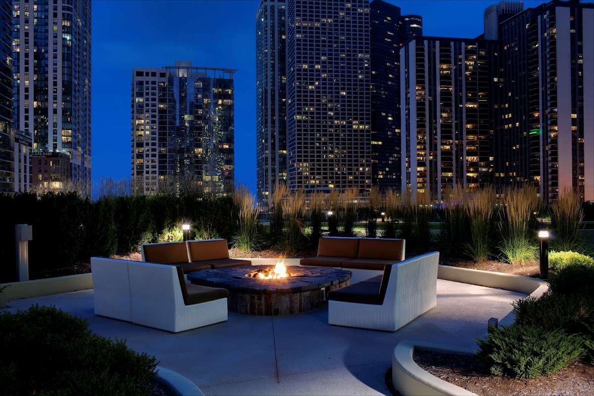 Radisson Blu Aqua Hotel, Chicago