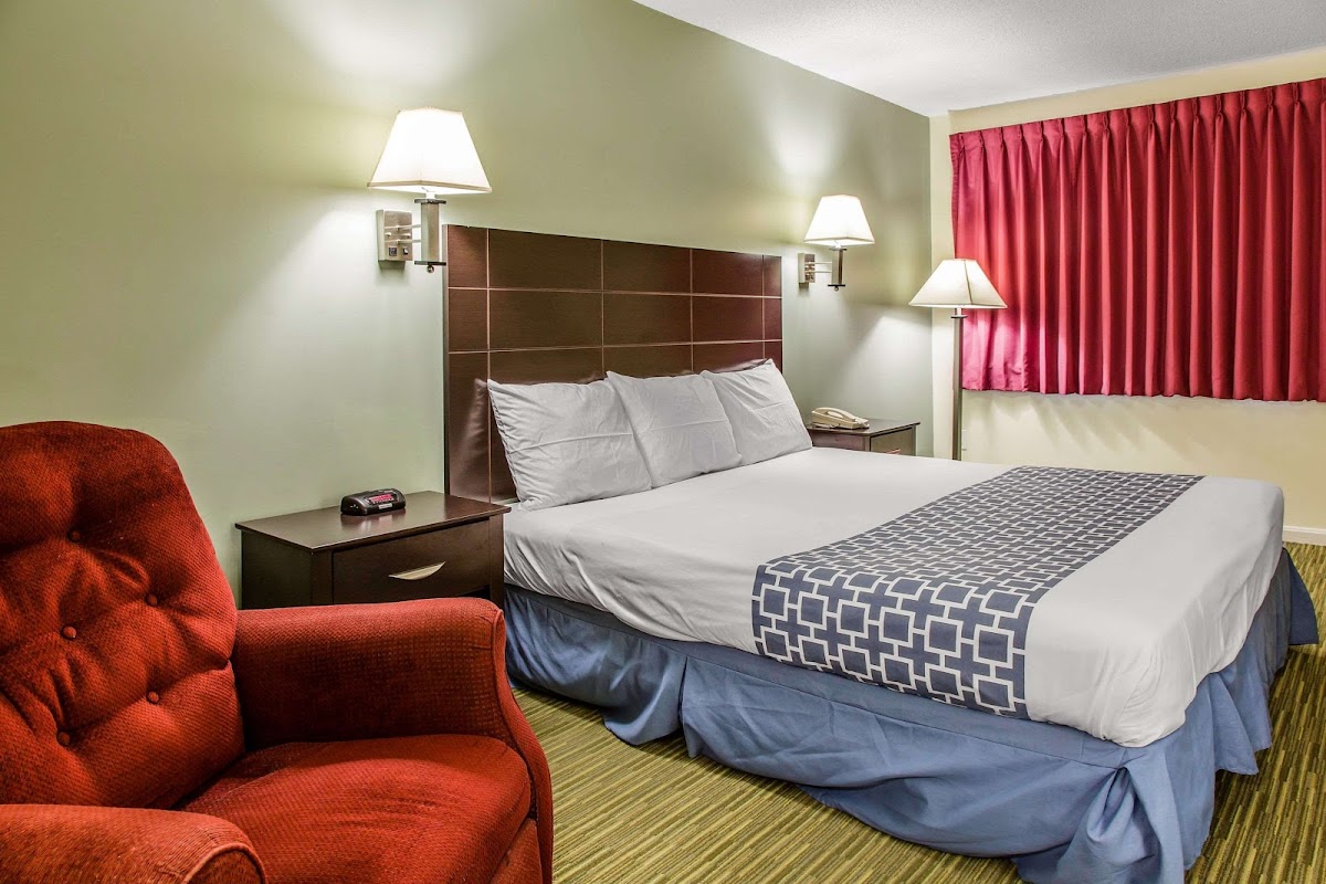 Rodeway Inn Groton - New London photo 2