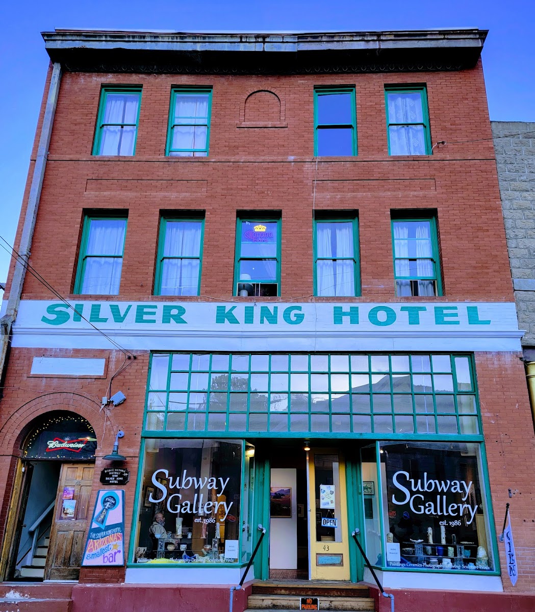 Silver King Hotel (Room 4 Bar)