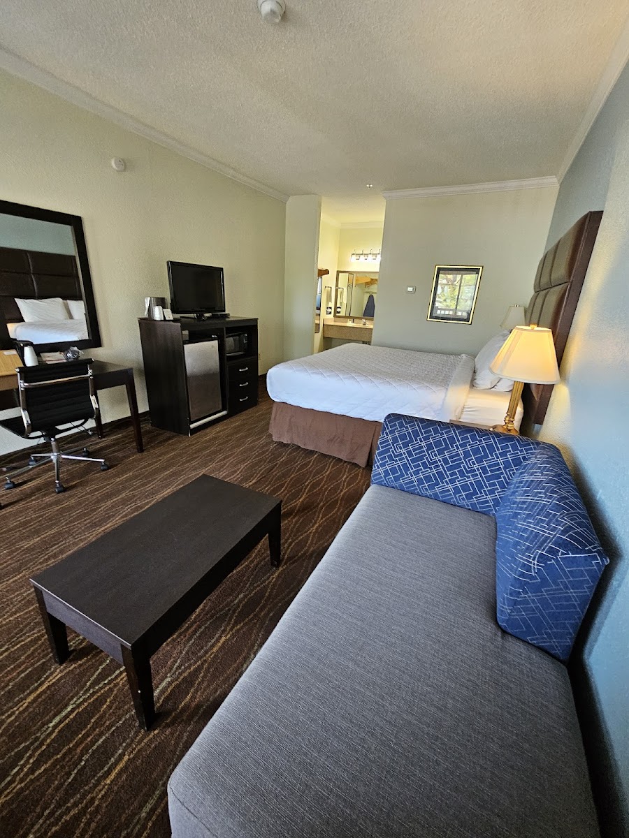 Baymont by Wyndham Helen photo 2