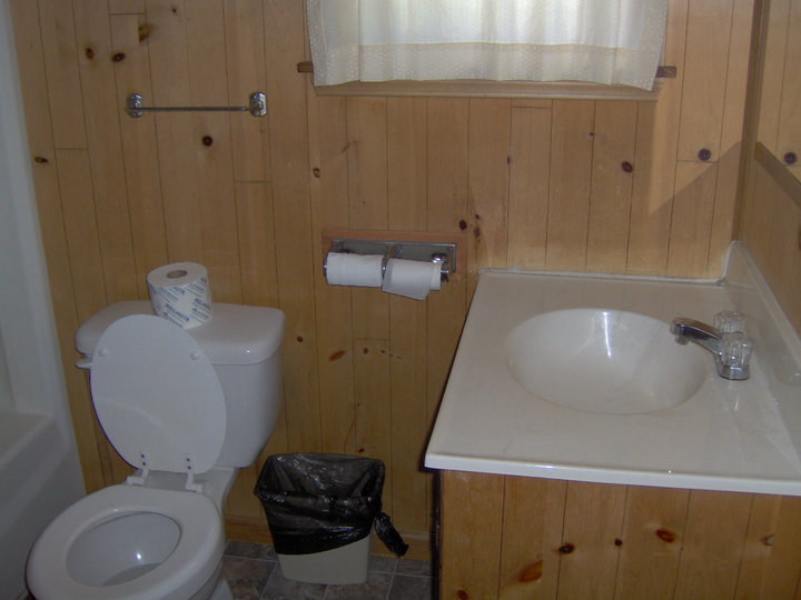 Roger's Campground & Motel photo 3
