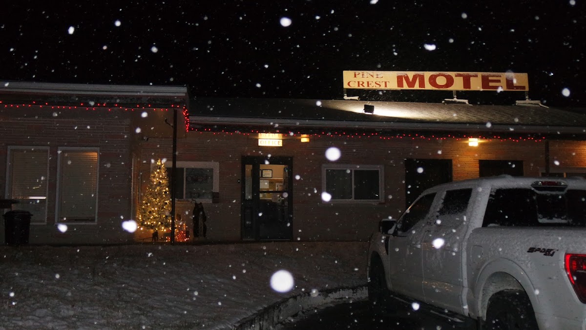 The Pine Crest Motel