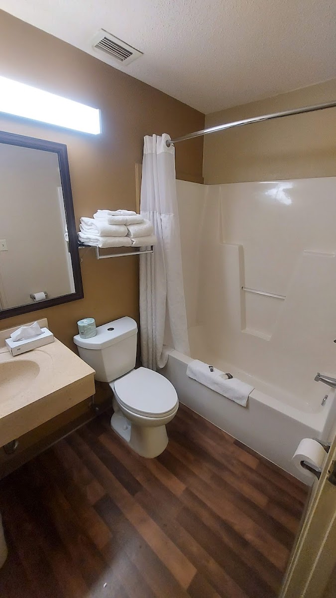 Extended Stay America - Winston-Salem - Hanes Mall Blvd. photo 3