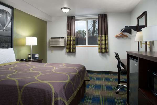 Super 8 by Wyndham Walla Walla photo 2