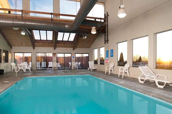 Super 8 by Wyndham Walla Walla photo 3