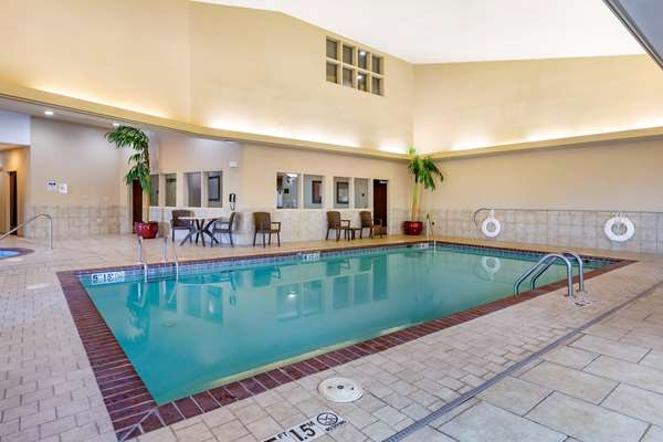 Comfort Inn Bentonville - Crystal Bridges photo 3
