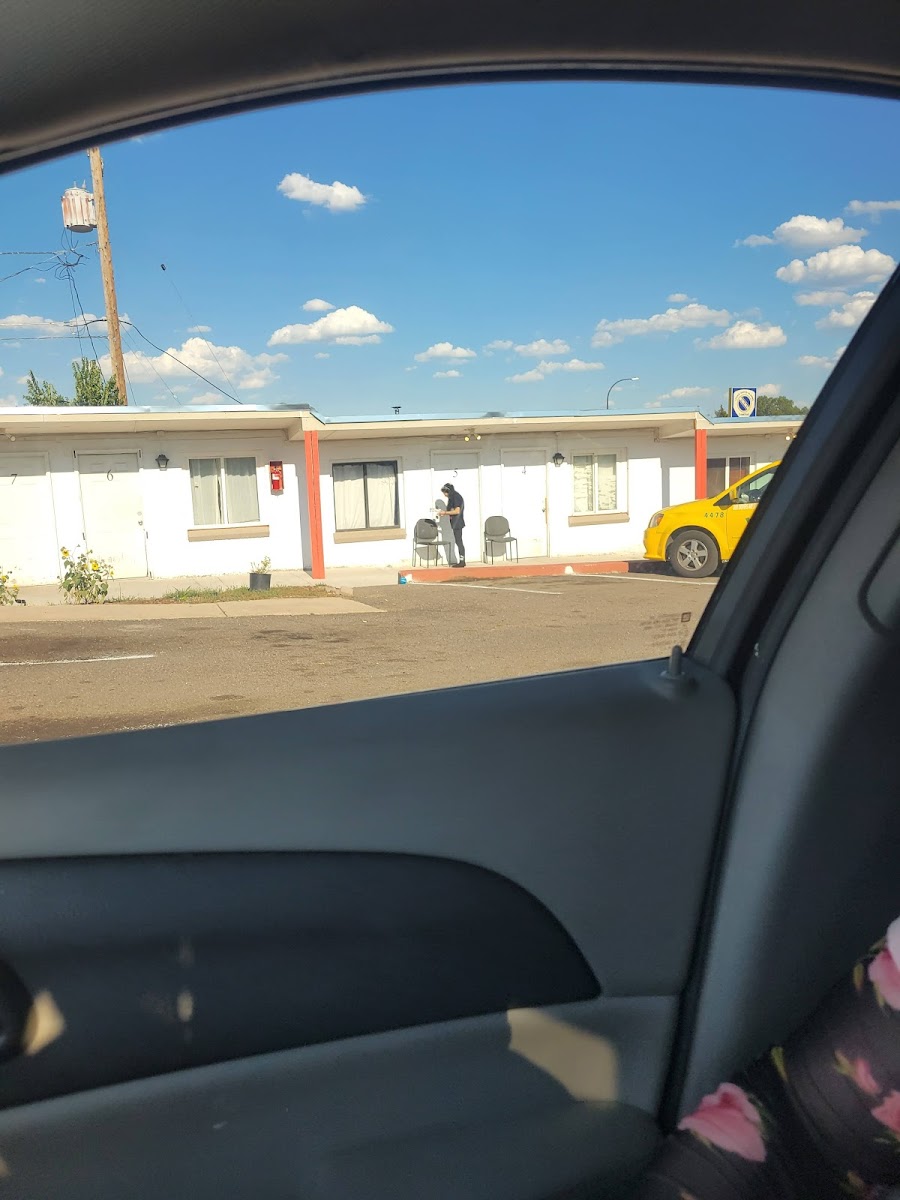 A & D Motel photo 3