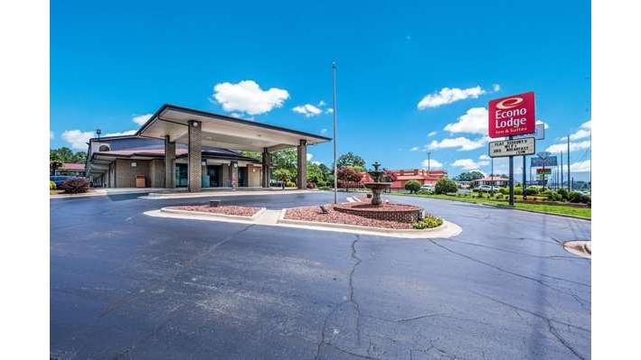 Econo Lodge Inn & Suites Huntsville University Area