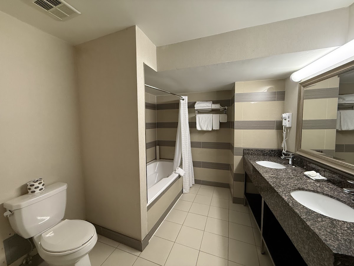 Admiral Inn photo 3