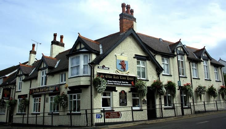 Ye Olde Red Lion Hotel