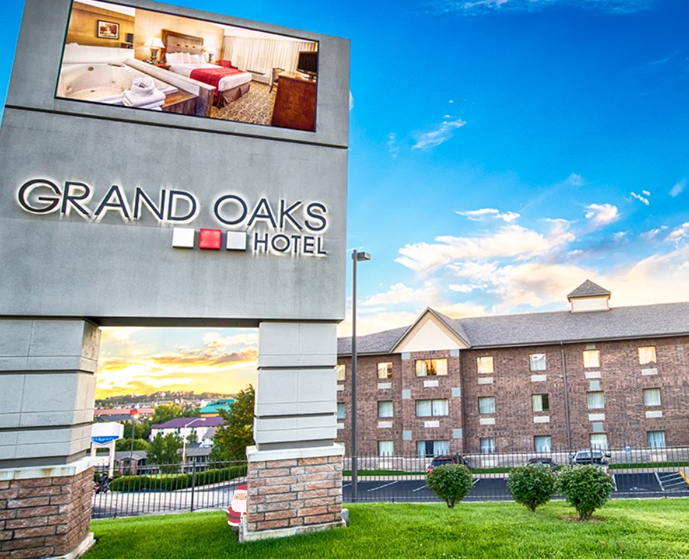 Grand Oaks Hotel