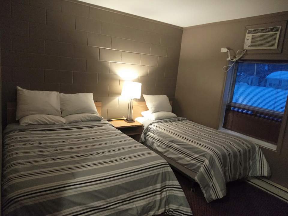 Shoal Lake Motor Inn