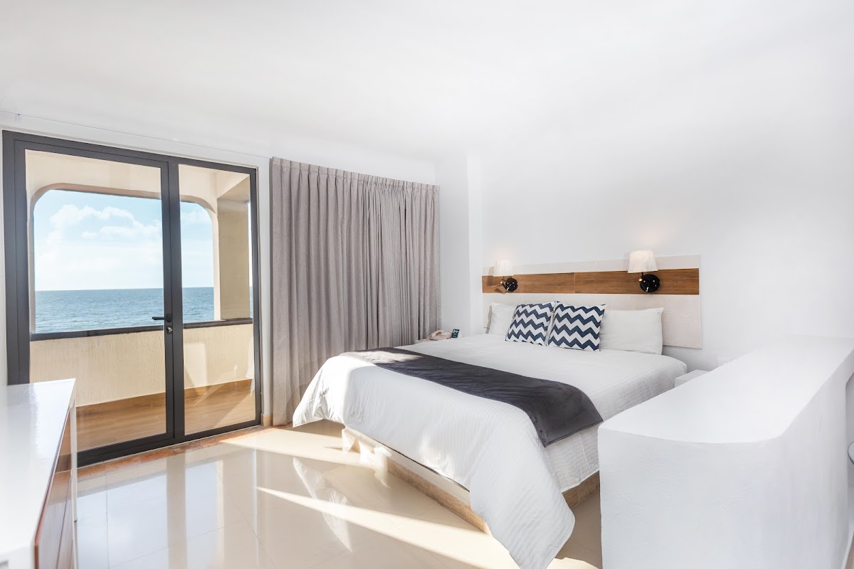 Luna Palace Hotel & Suites photo 3