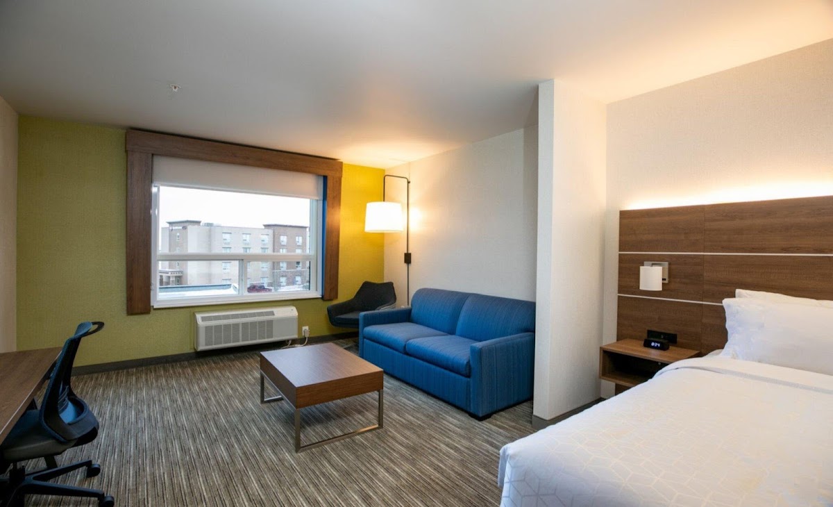 Holiday Inn Express Lethbridge Southeast by IHG photo 3