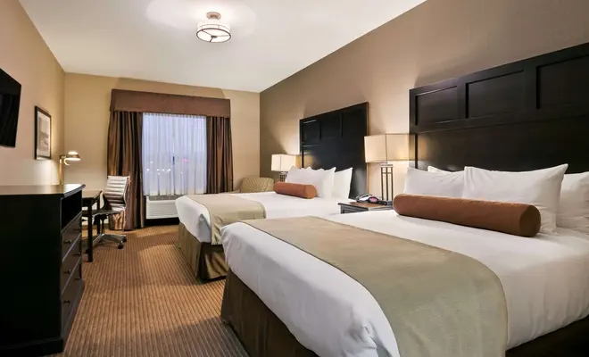 Best Western Plus Okotoks Inn & Suites photo 3