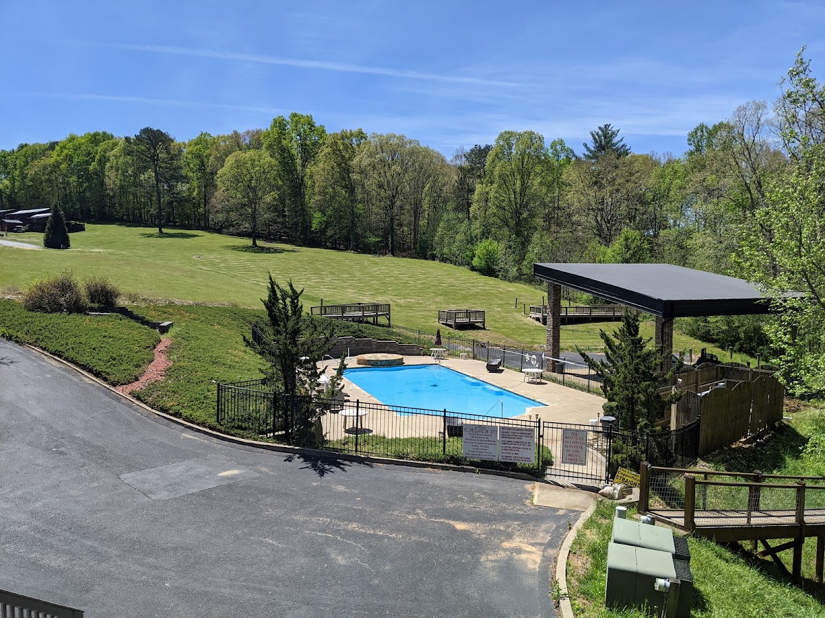 Copperhead Lodge & Resort photo 3