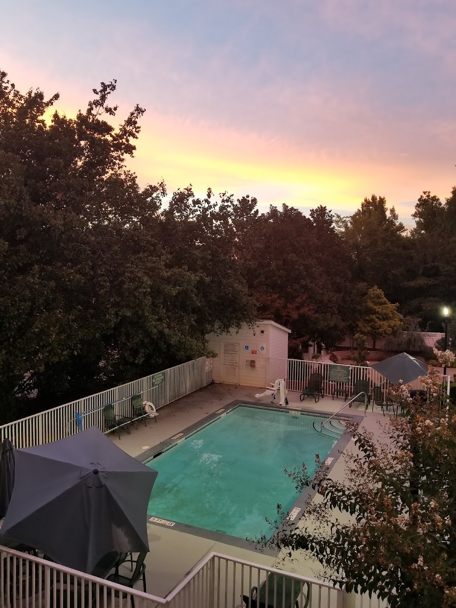 Quality Inn Fayetteville near Historic Downtown Square photo 3