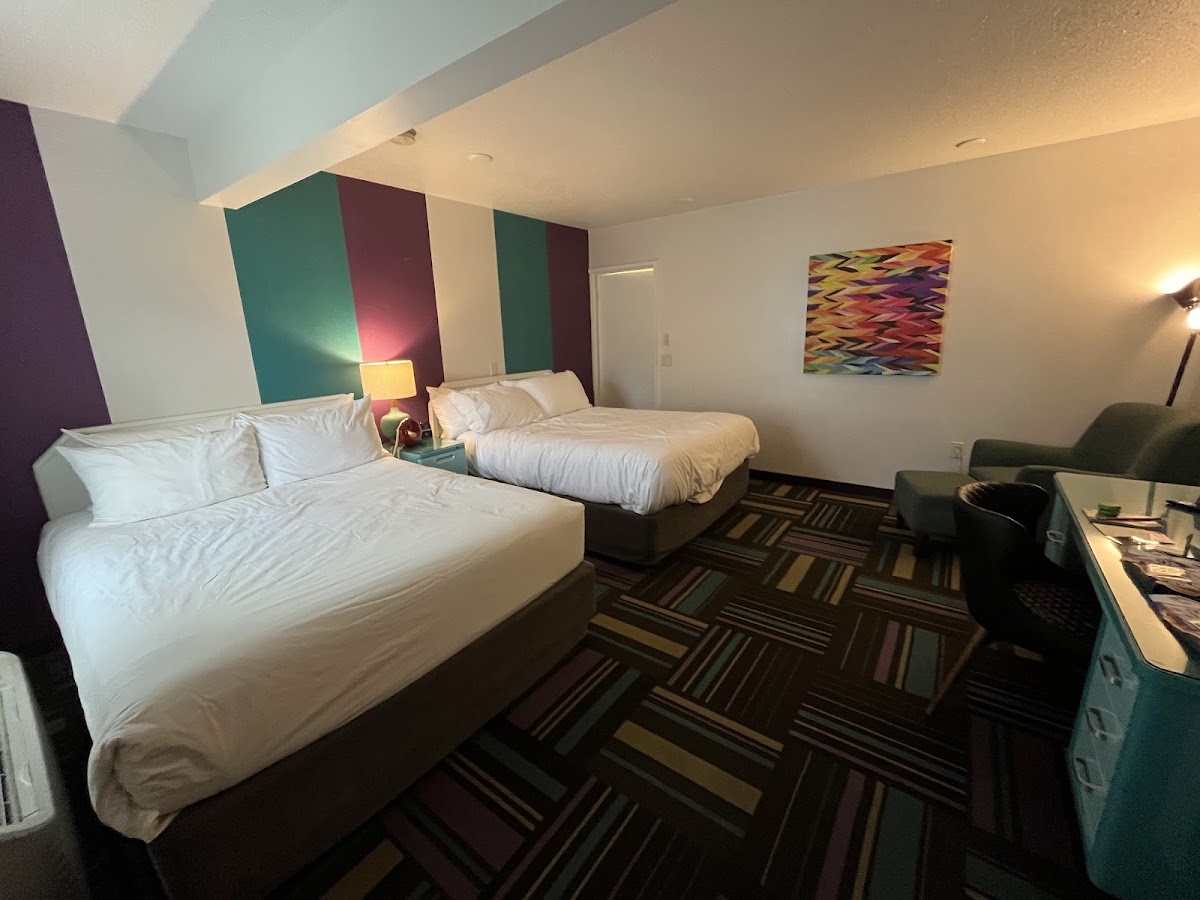 Hotel Zed Kelowna photo 3