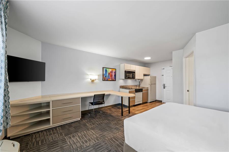 MainStay Suites Greensboro photo 2