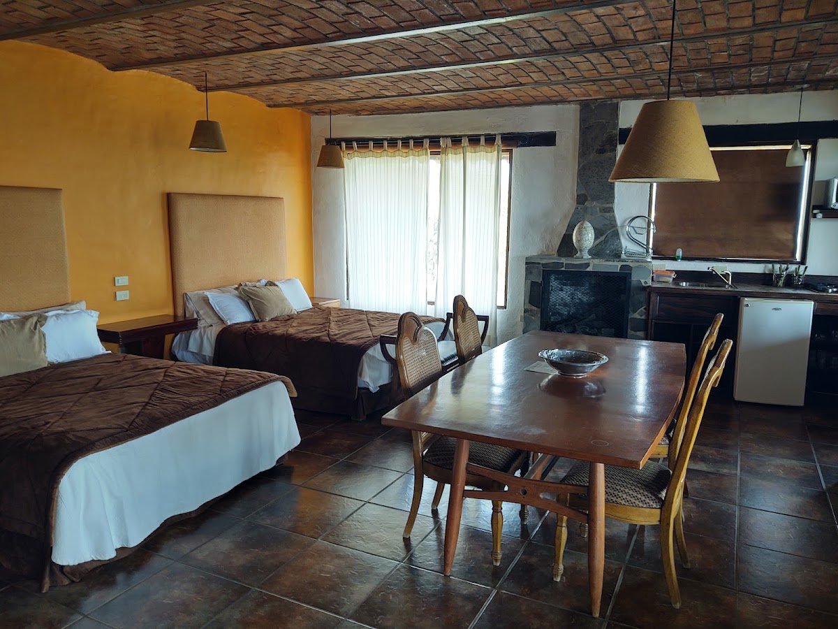 Villa Cassis Hotel & Suites photo 2