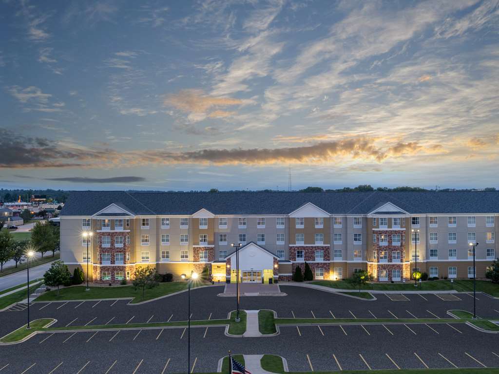 Homewood Suites by Hilton Cedar Rapids North