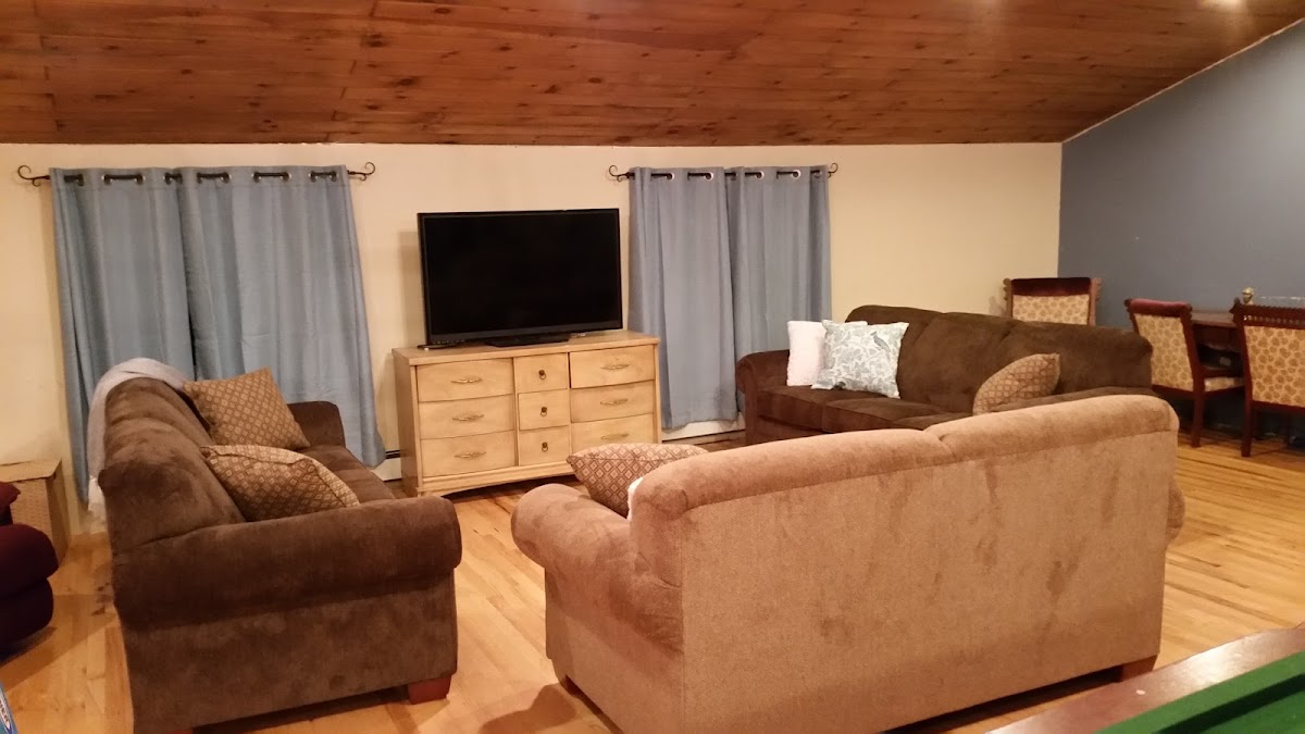 Hansen House photo 3