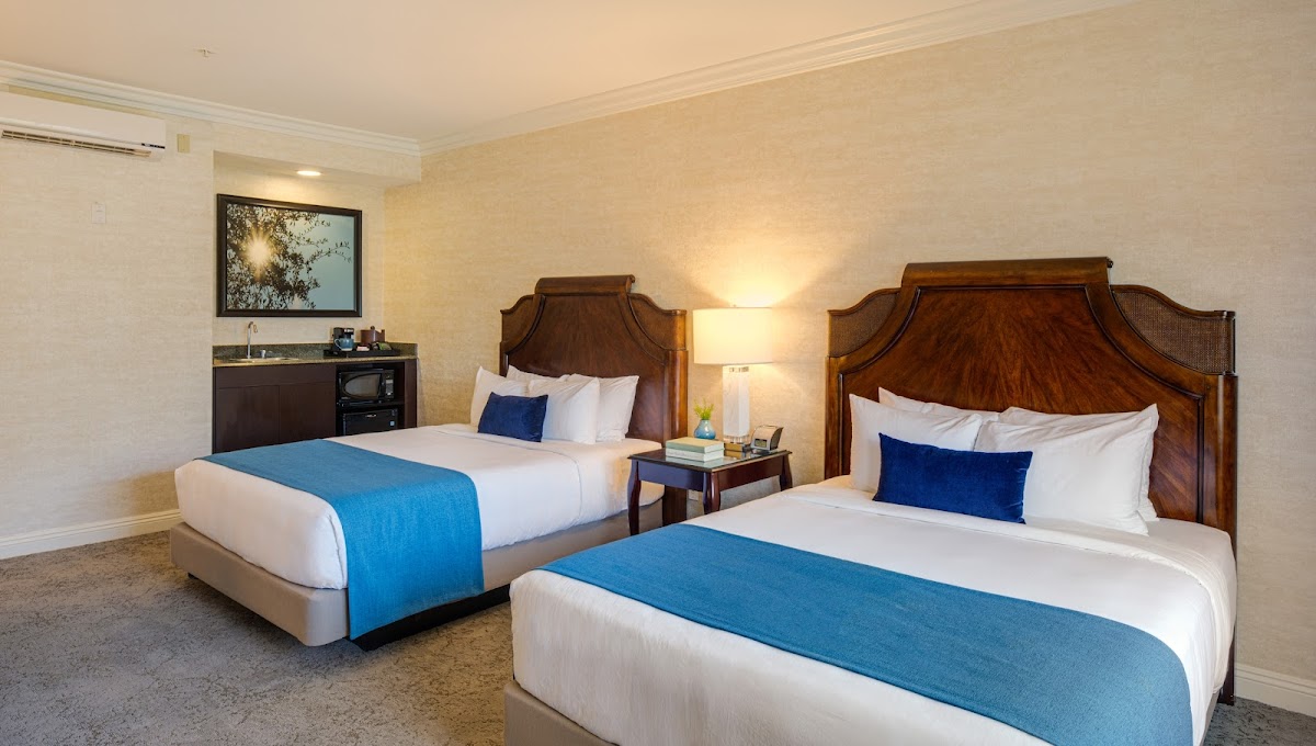 Ayres Suites Diamond Bar photo 3