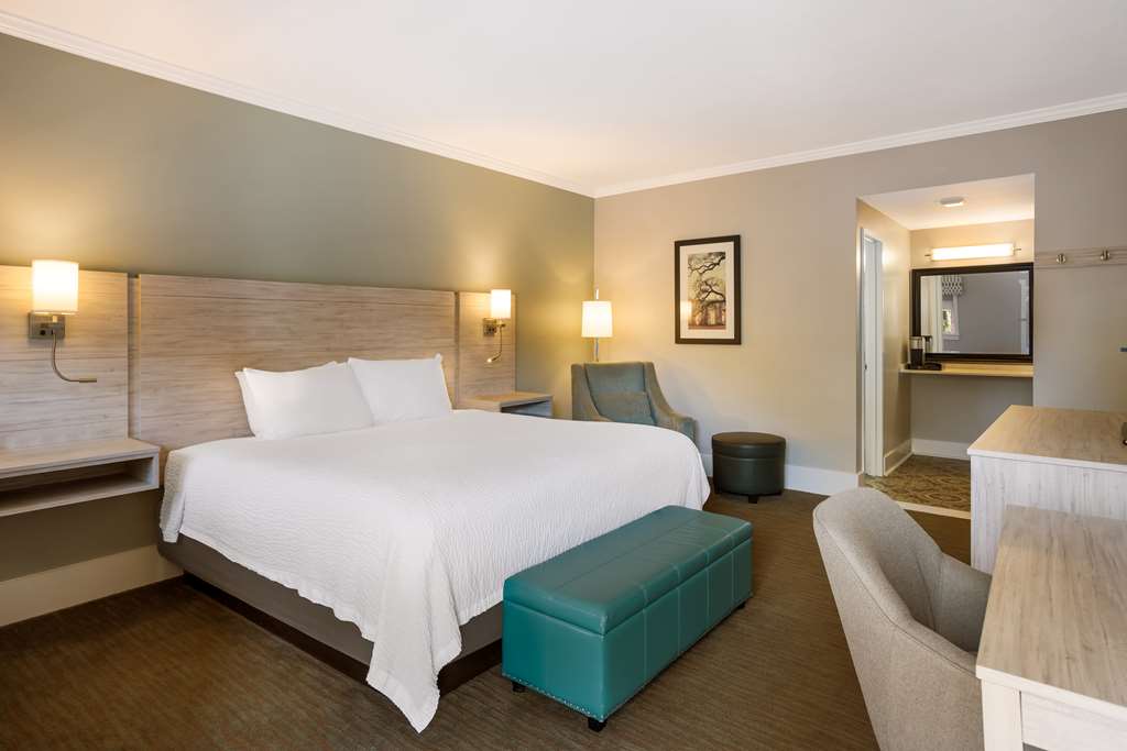 Best Western Sea Island Inn photo 3