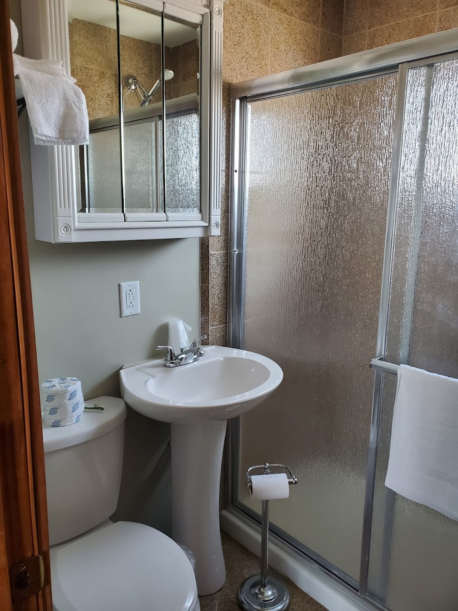 Golden Gate Lodging photo 3