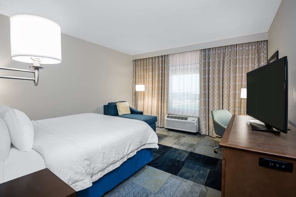 Hampton Inn & Suites San Antonio Brooks City Base photo 3