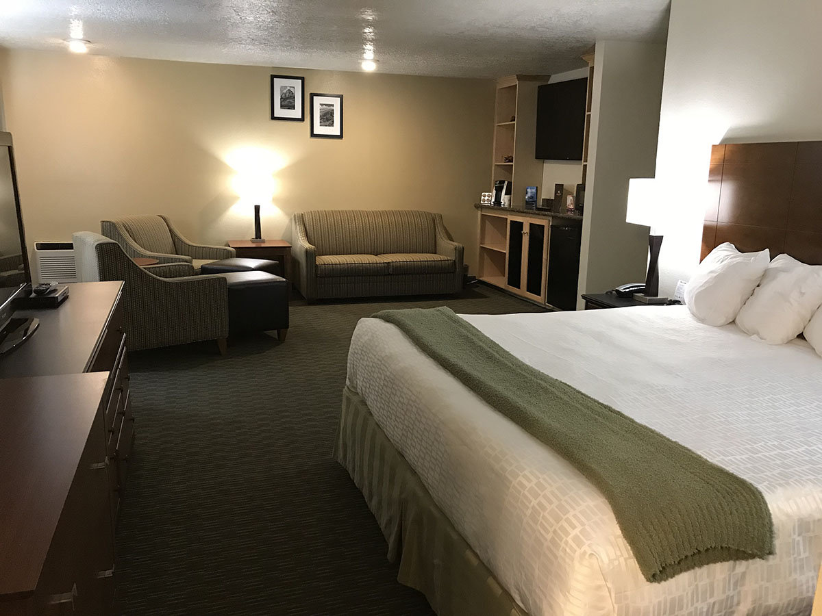 Dinosaur Inn & Suites photo 3