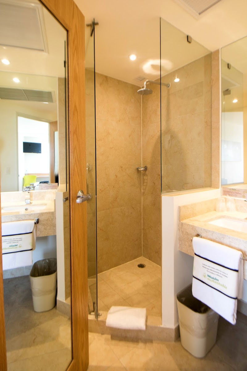 Hotel Mision Express Salamanca photo 3