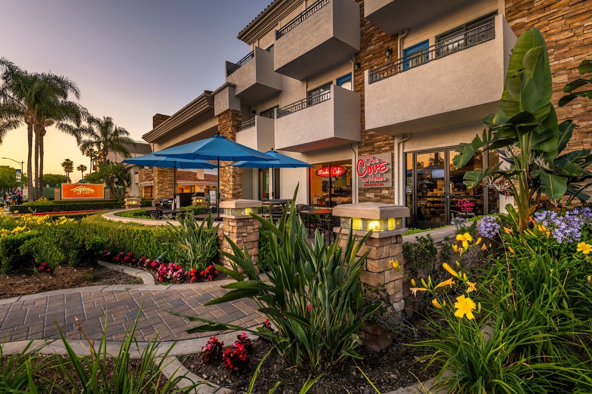 Tropicana Inn & Suites