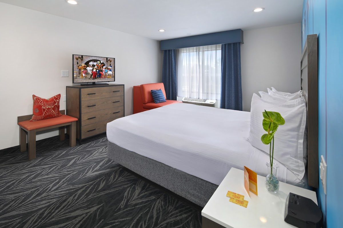 Tropicana Inn & Suites photo 3