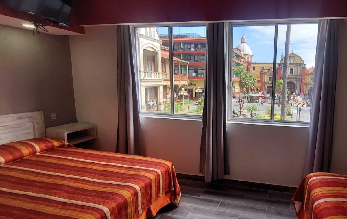 Hotel Plaza Palacio photo 3