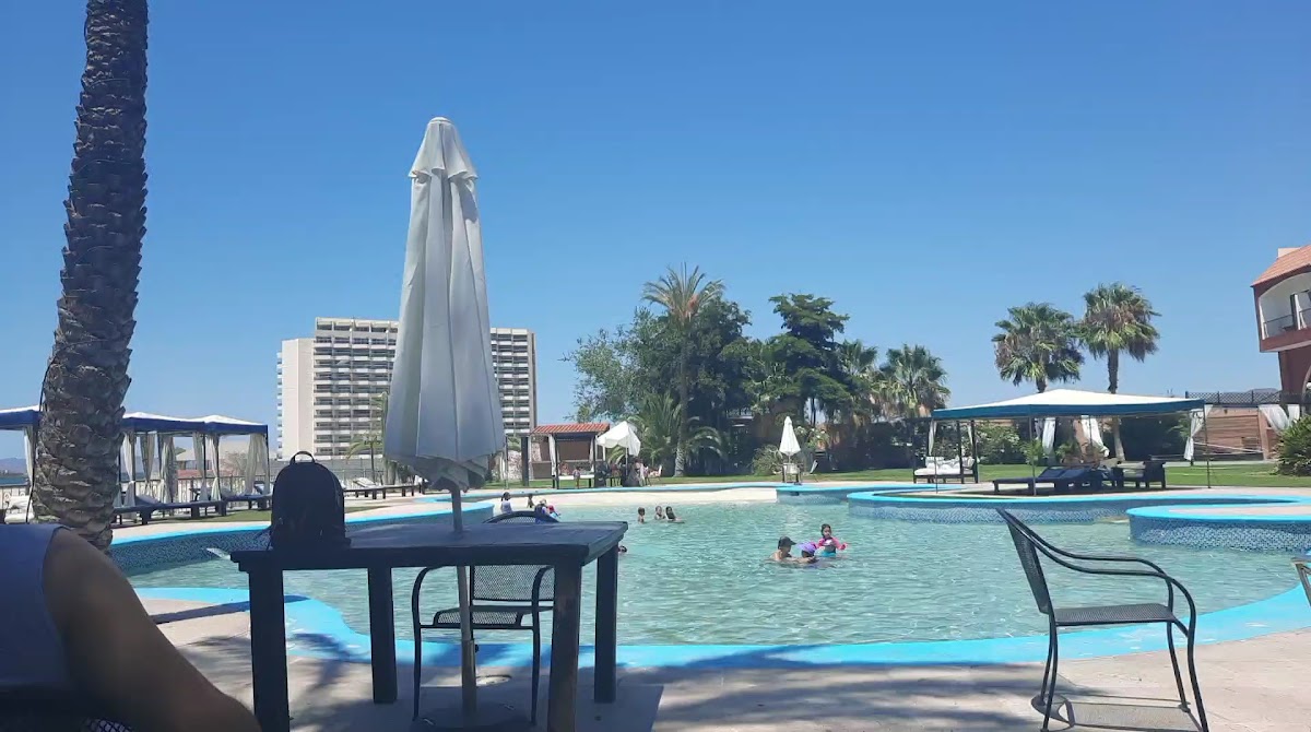 La Posada Hotel & Beach Club