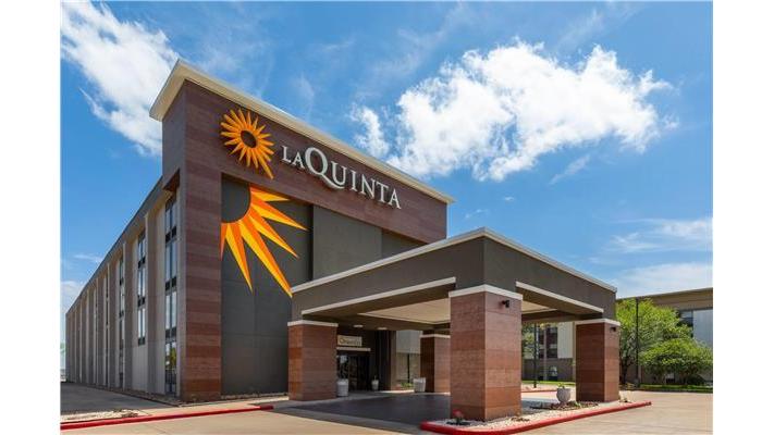 La Quinta Inn & Suites by Wyndham Houston Stafford Sugarland