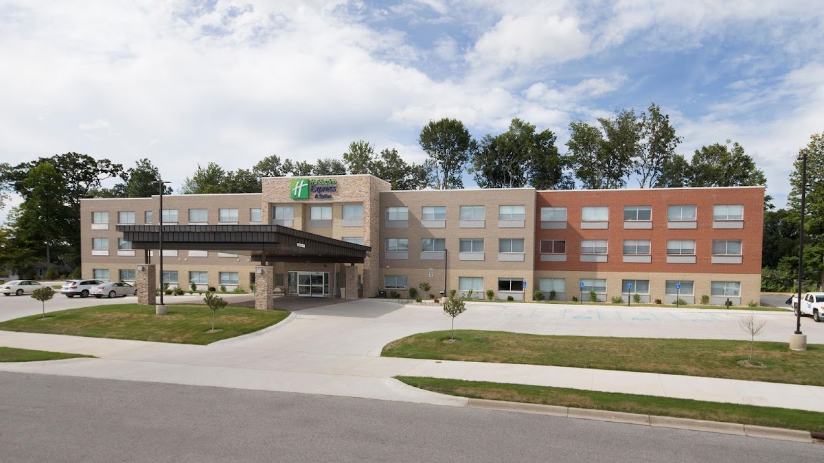 Holiday Inn Express & Suites Michigan City by IHG