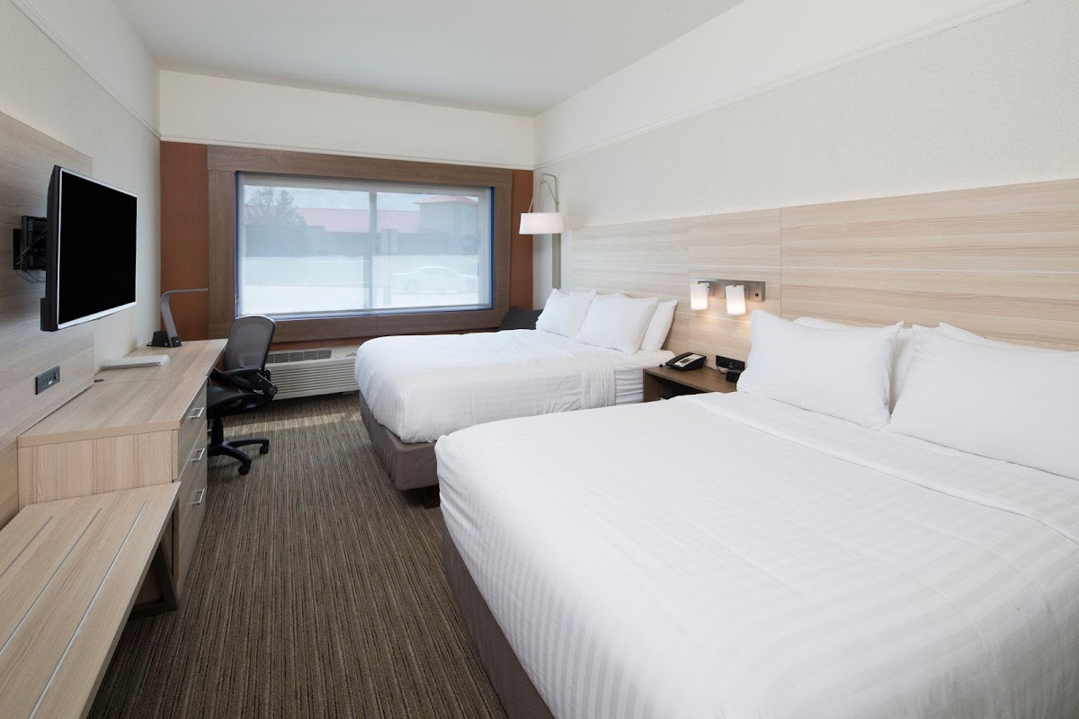 Holiday Inn Express & Suites Michigan City by IHG photo 2