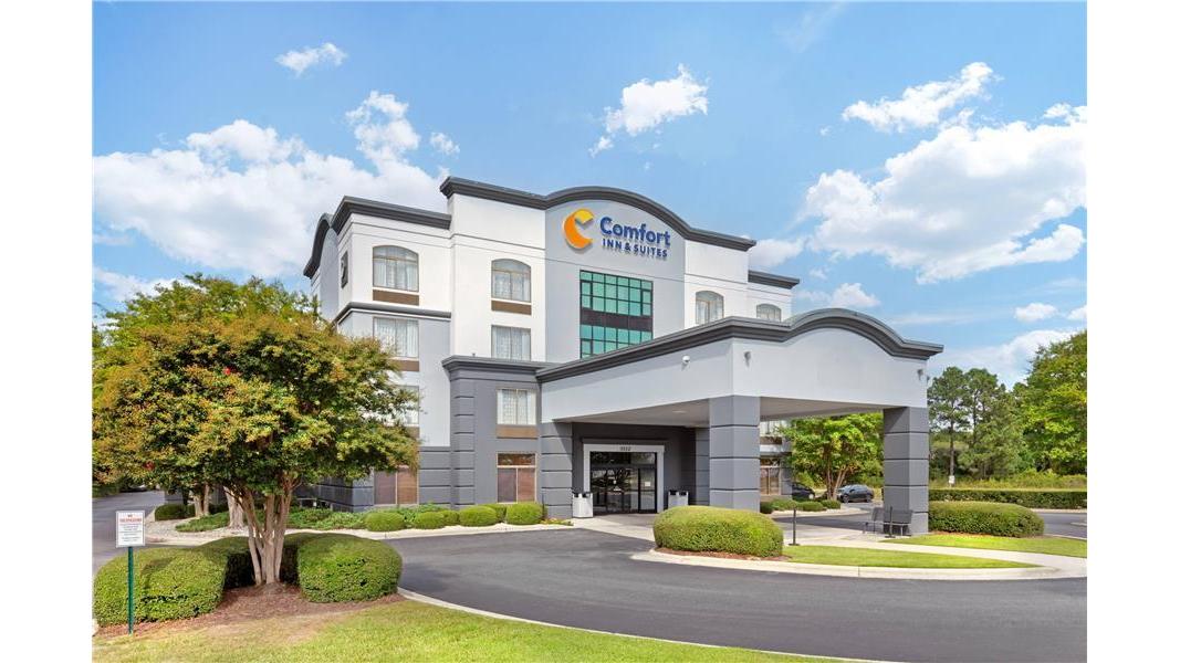 Comfort Inn & Suites Greenville Near East Carolina University
