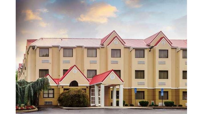 Microtel Inn & Suites by Wyndham Knoxville
