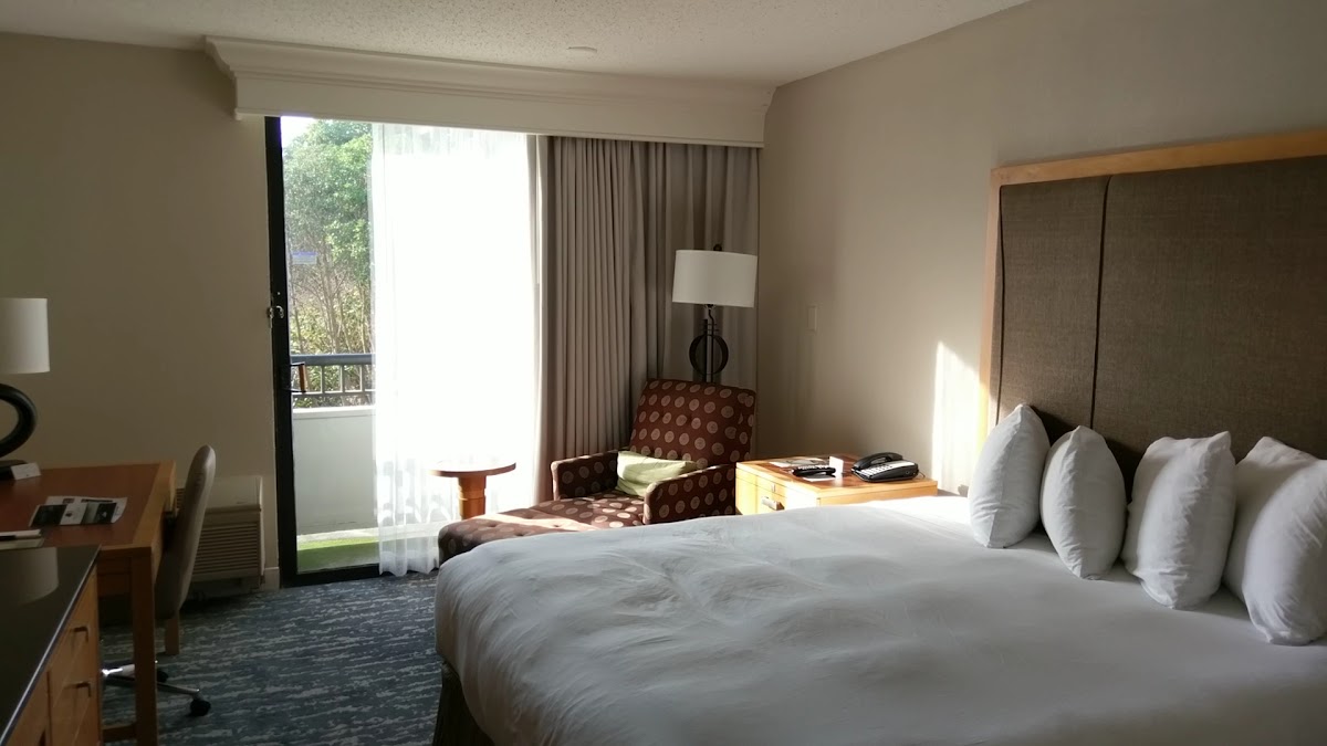 DoubleTree by Hilton Hotel Berkeley Marina photo 2