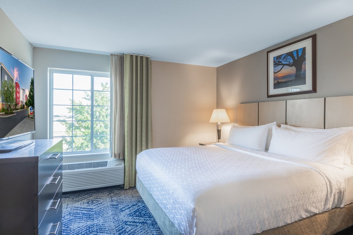 Candlewood Suites Greenville by IHG photo 2