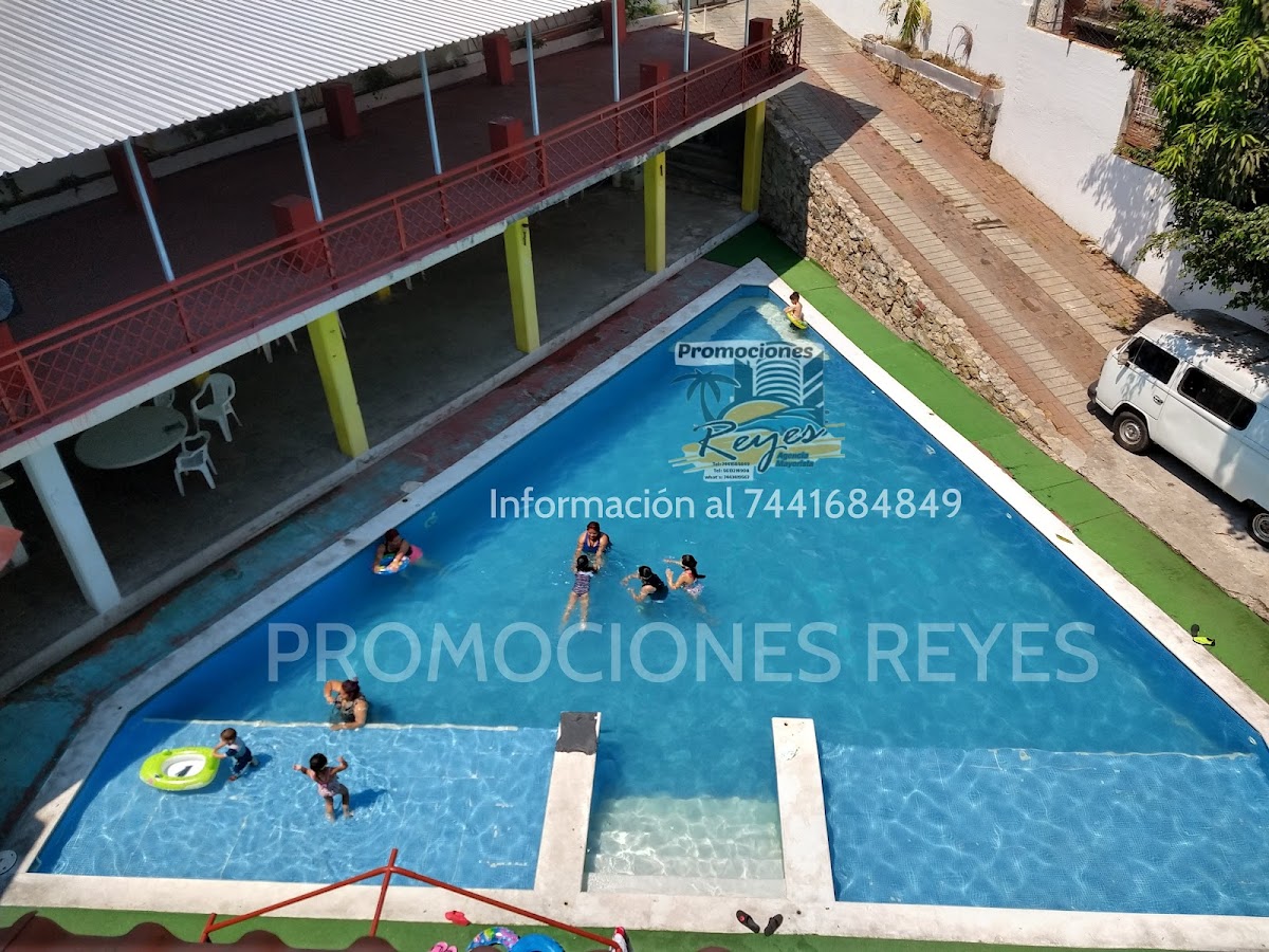 Hotel Queen’s photo 3
